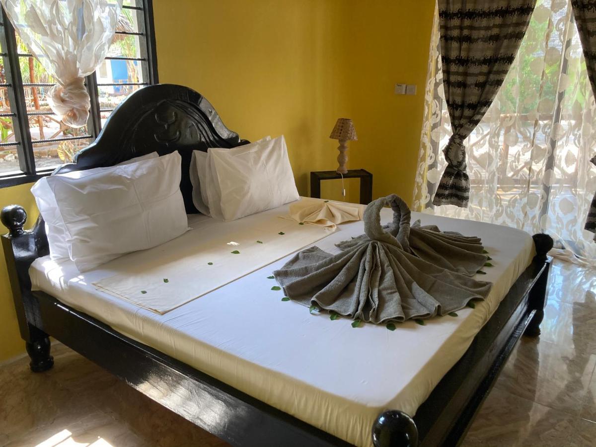 Bed and Breakfast Dreams Of Mapacha à Michamvi Extérieur photo