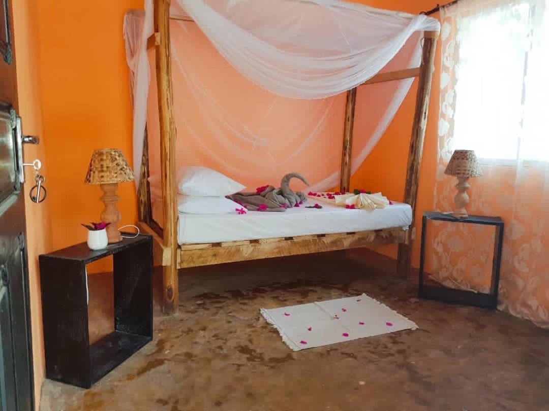 Bed and Breakfast Dreams Of Mapacha à Michamvi Extérieur photo